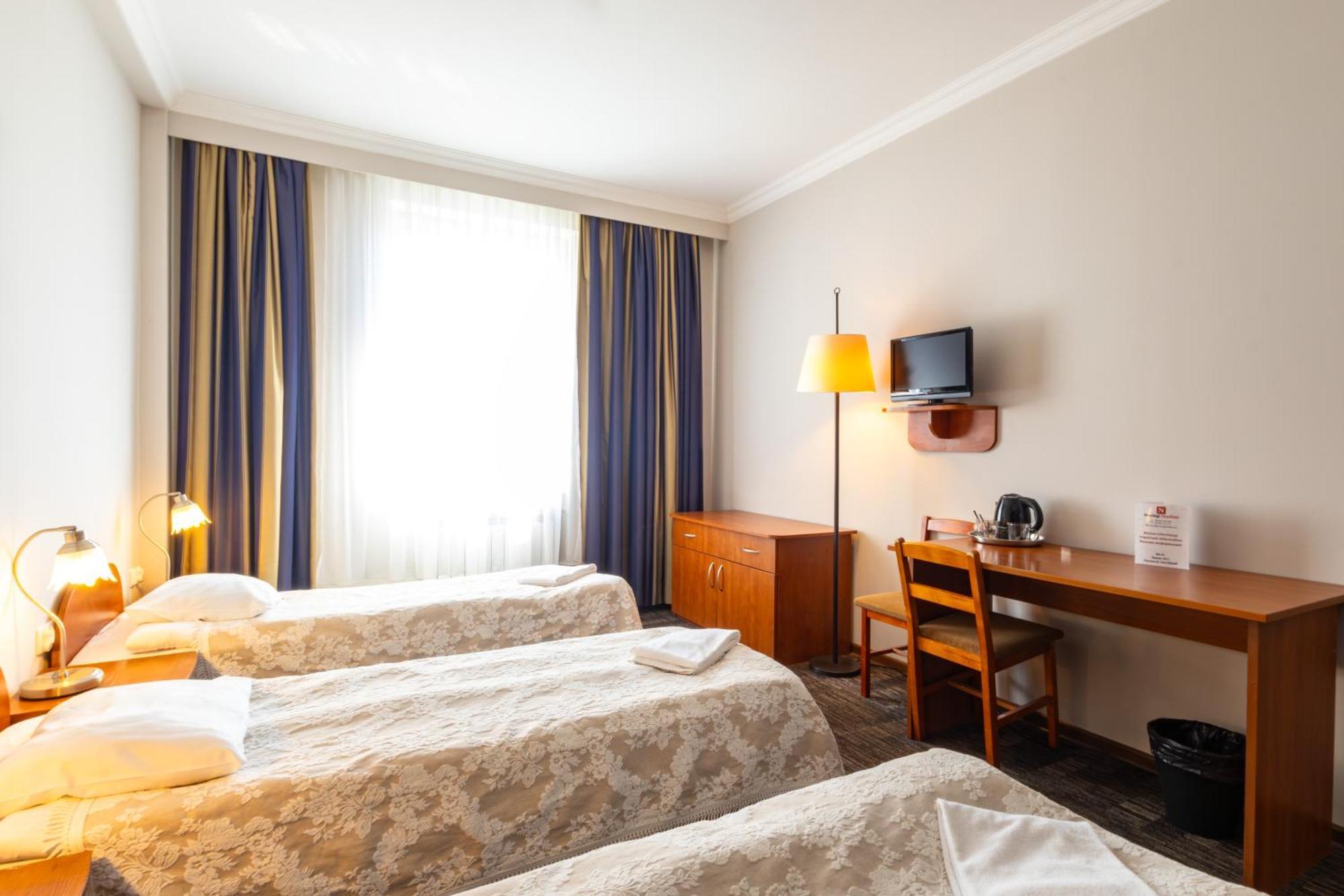 Noclegi Stadion Bed & Breakfast Warsawa Bagian luar foto