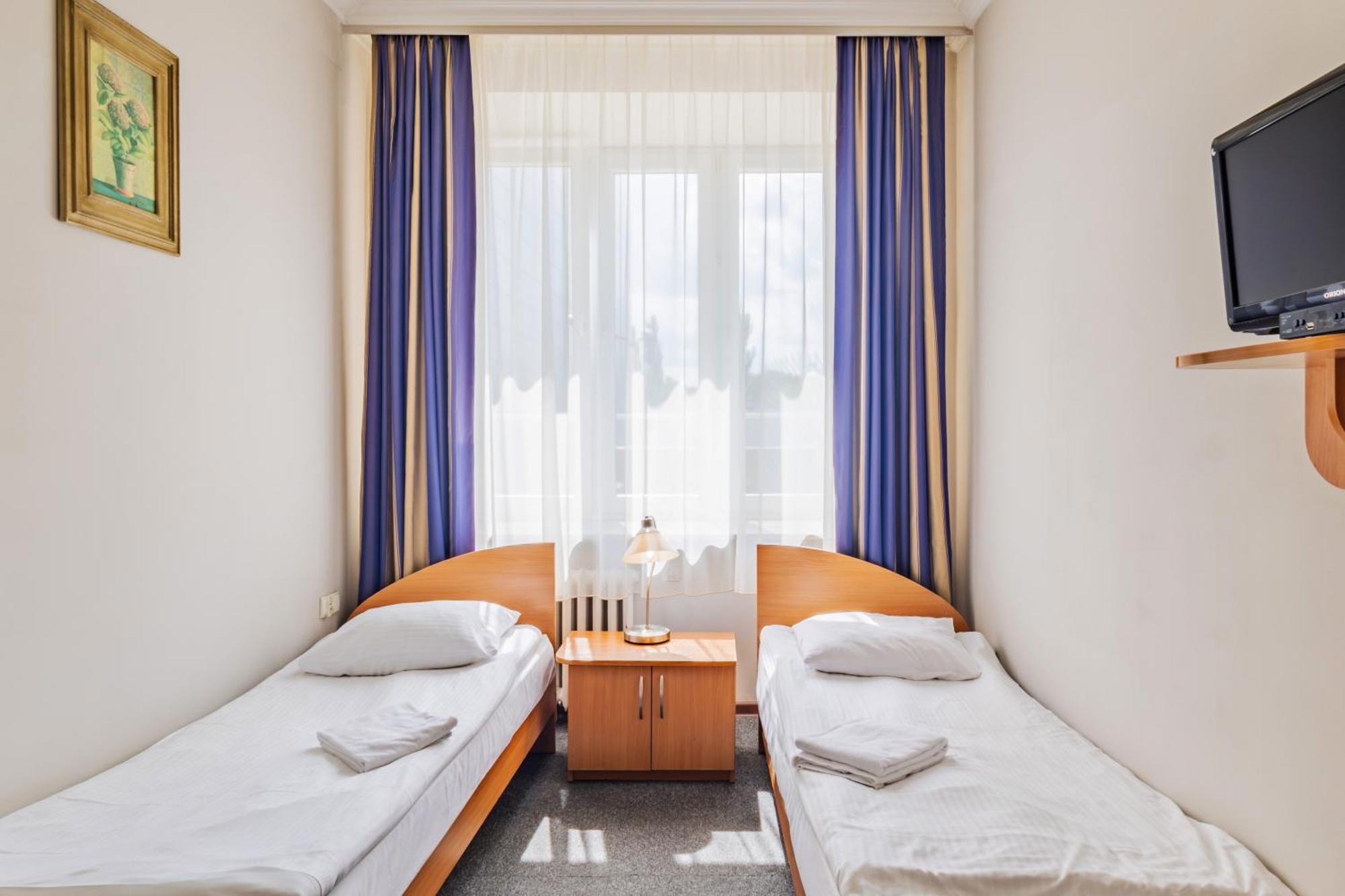 Noclegi Stadion Bed & Breakfast Warsawa Bagian luar foto