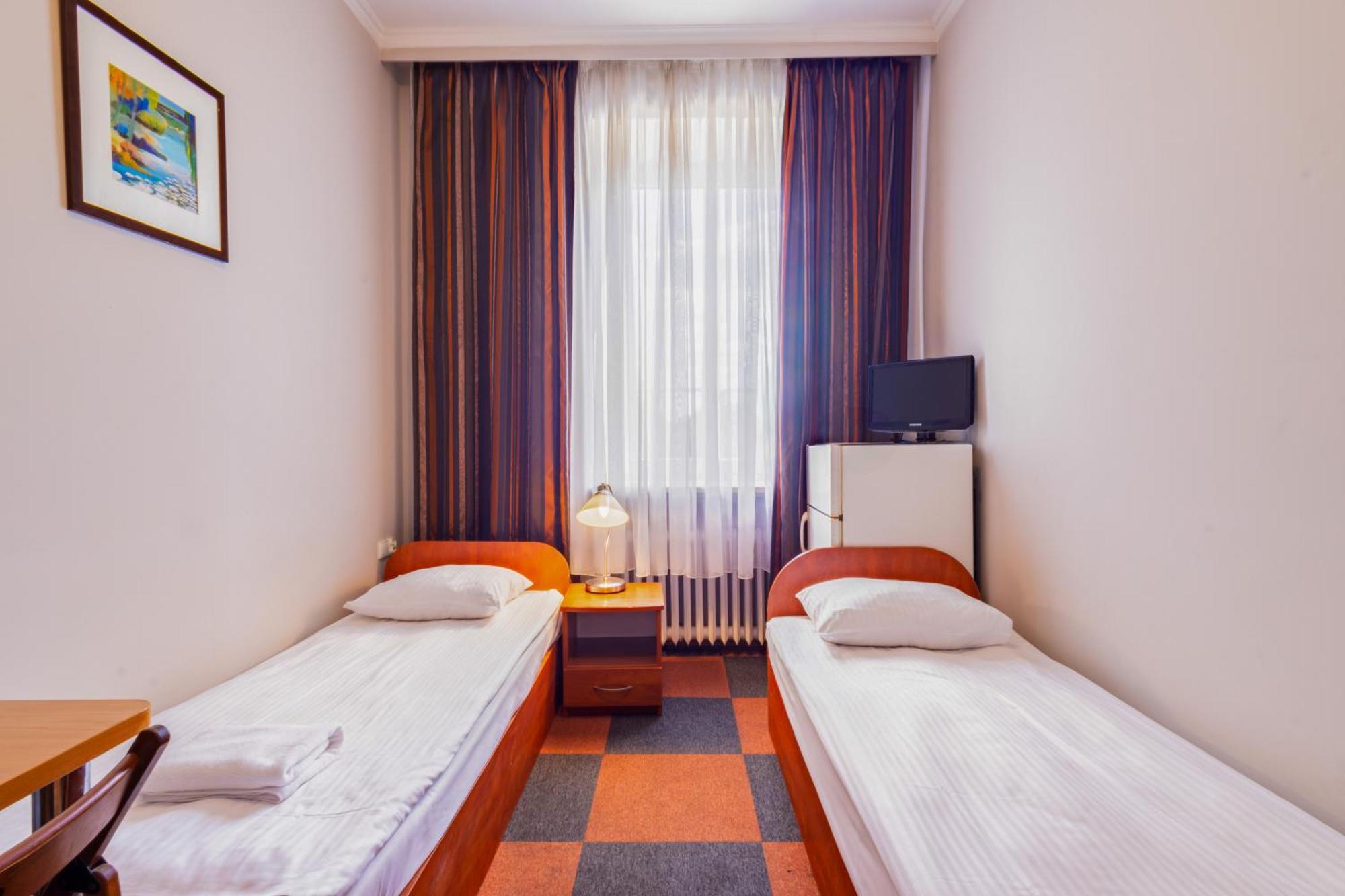Noclegi Stadion Bed & Breakfast Warsawa Bagian luar foto